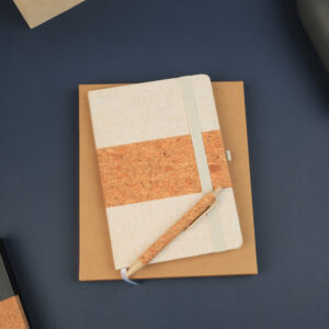 HK4 | ERDUDFYL - Cork+RPET Notebook and Bamboo Pen Gift Set