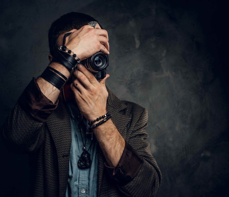 PHOTOGRAPHY & VIDEOGRAPHY